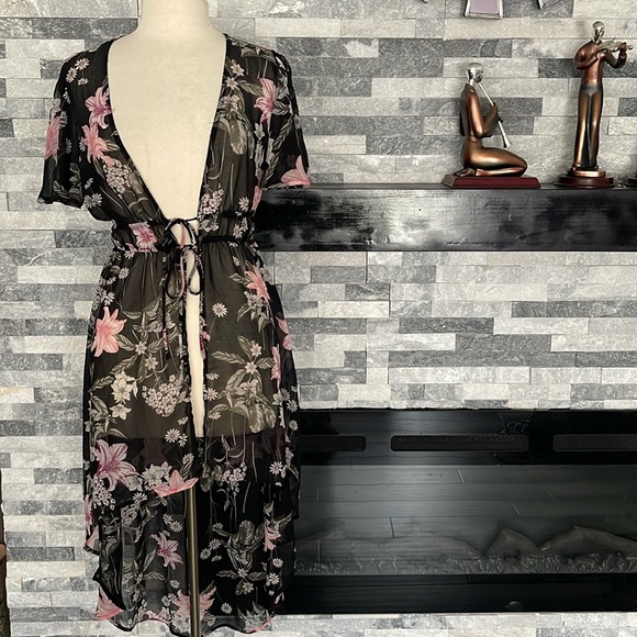 Lily White Other - Lily White Cover Up Size S